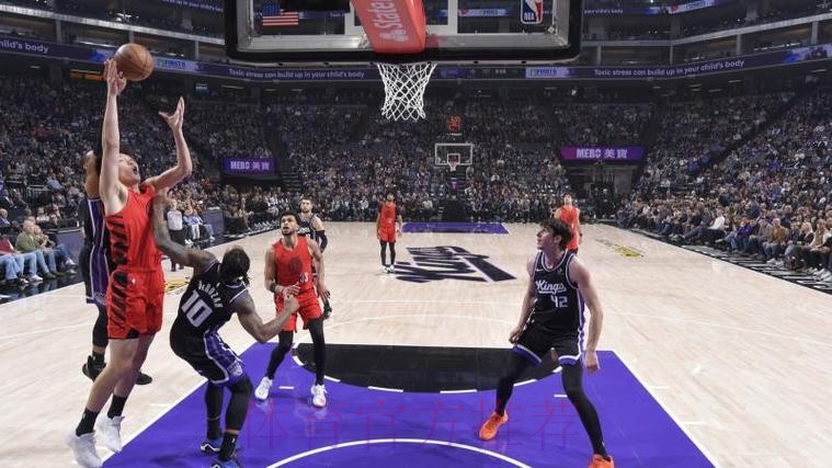 亚历山大39分杰伦威伤退 热火送雷霆赛季第8败 亚历山大39分杰伦威伤退 热火送雷霆赛季第8败